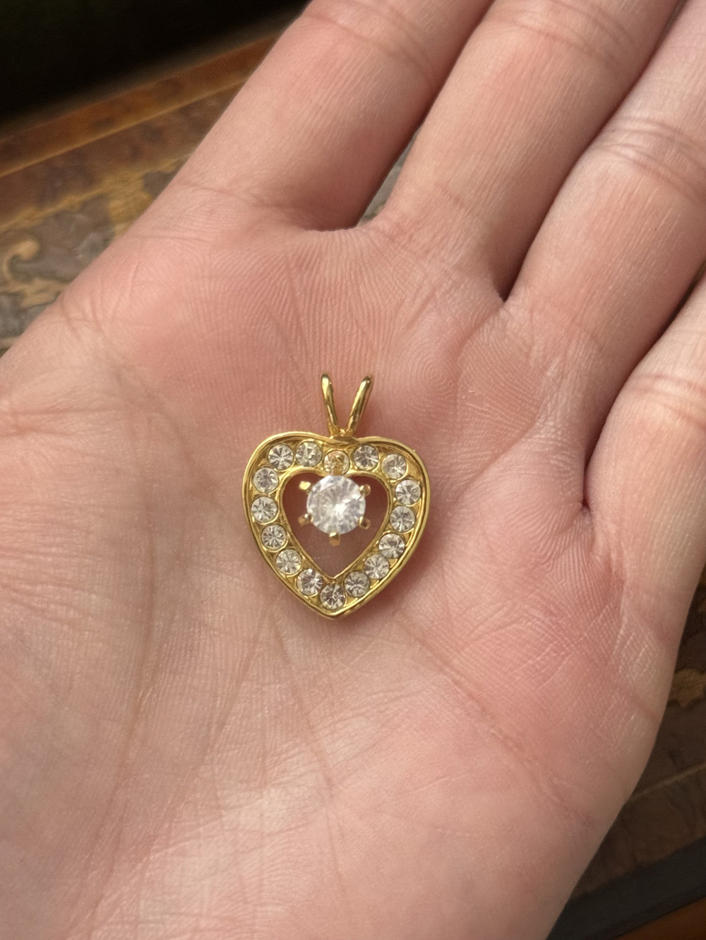 Vintage style Heart Rhinestone Pendant